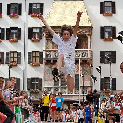 Tirols SchülerInnen sind mithilfe des Schulsportservice auf dem Sprung in die Oberliga in Sachen Bewegung.