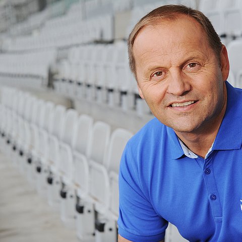 "Mit der erhöhten Förderung leisten wir einen nachhaltigen Beitrag zur Steigerung der Energieeffizienz und gleichzeitig auch zur Kostenreduktion“, betont Sportreferent LHStv Josef Geisler.