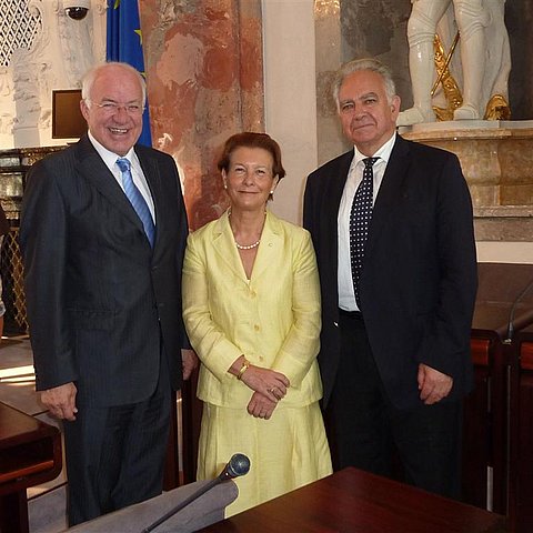 1) v.l. LTP van Staa, Botschafterin Martinho, Honorarkonsul Wunderbaldinger