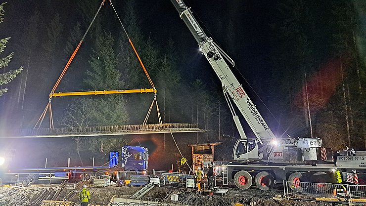 Baustelle mit Kran