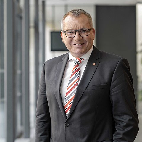 Landesrat Johannes Tratter: "Mit der Dorferneuerung und Ortskernrevitalisierung tragen wir wesentlich zur positiven Gemeindeentwicklung in Tirol bei."