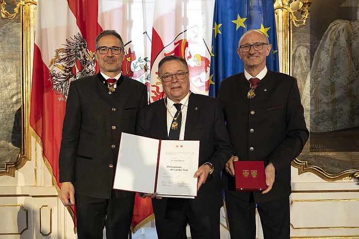 Gruppenfoto mit Schranz.