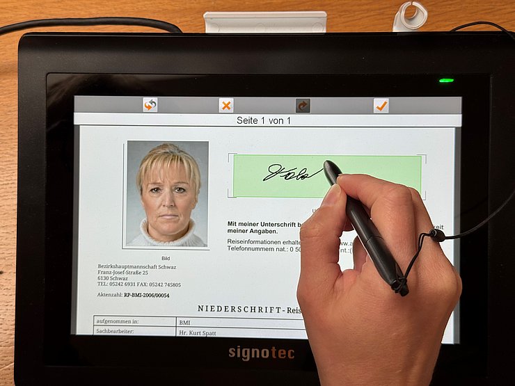 elektronische Unterschrift auf einem Signaturpad