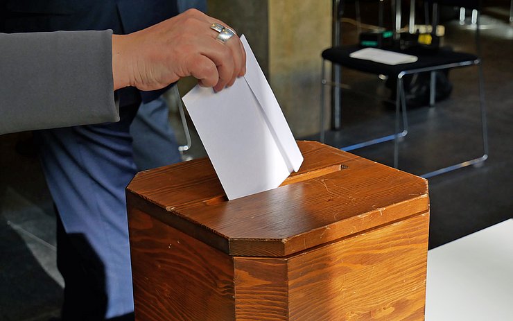 Die 36 Abgeordneten stimmten zu Beginn der Tagesordnung über den Wahlvorschlag ab.