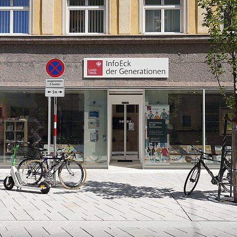 InfoEck Gebäude von außen