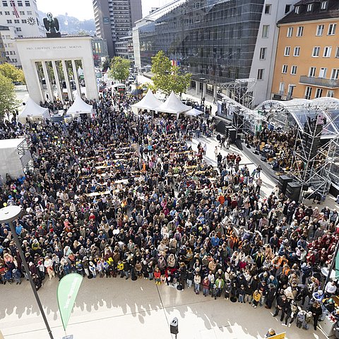 Über 20.000 BesucherInnen beim Tag der offenen Tür des Landes Tirol