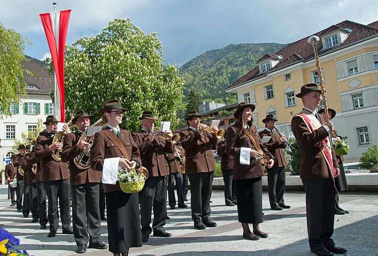 Stadtmusikkapelle spielt zum Staatsfeiertag 1. Mai