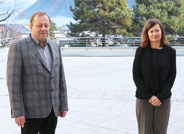  Vizebürgermeister Edmund Schöpf gemeinsam mit Bezirkshauptfrau Eva Loidhold 