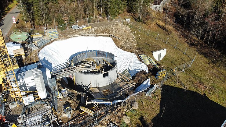 Zur nachhaltigen Sicherung der Trinkwasserversorgung wird mit Unterstützung des Landes in Thurn ein Hochbehälter errichtet.