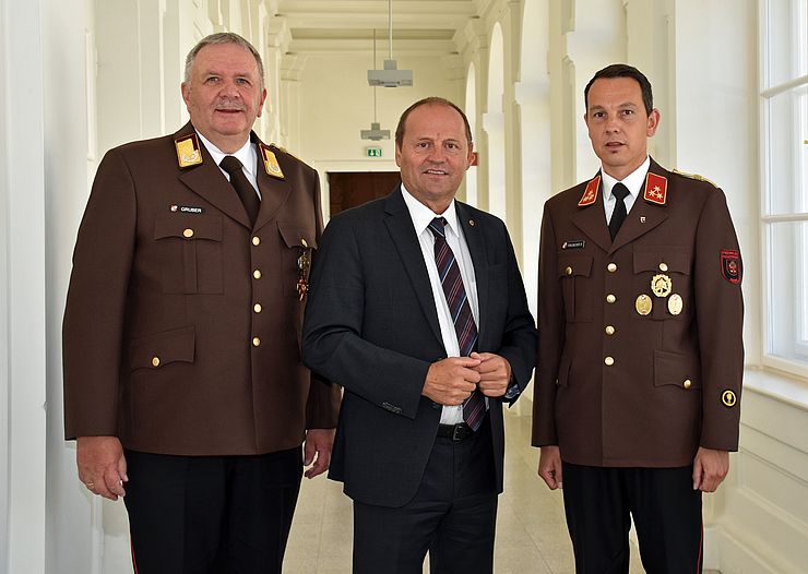 LHStv Geisler gratuliert neuem Landesfeuerwehrinspektor