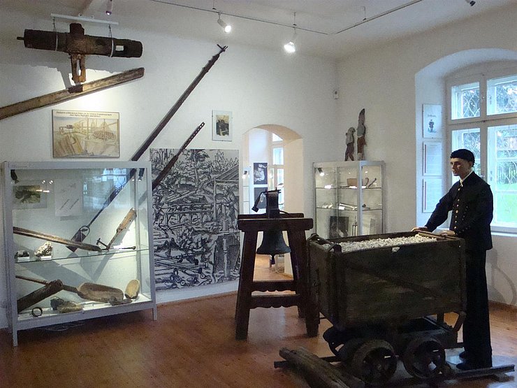 Blick in die Ausstellung im "Tiroler Bergbau- und Hüttenmuseum"