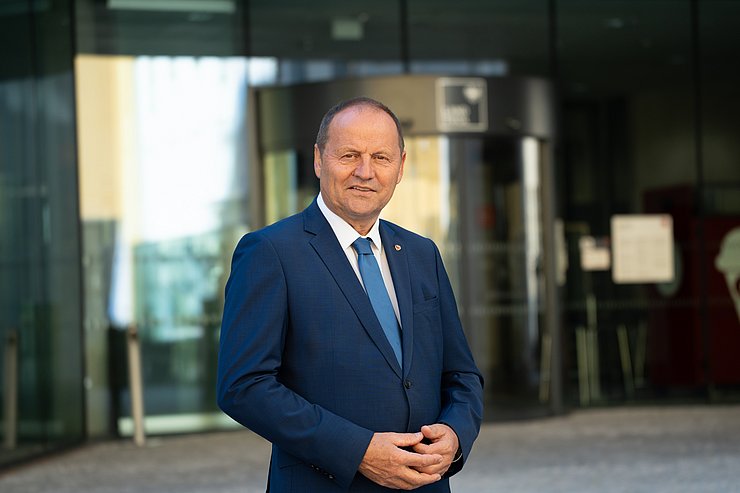 © Land Tirol/Fitsch Portrait von LHStv Josef Geisler