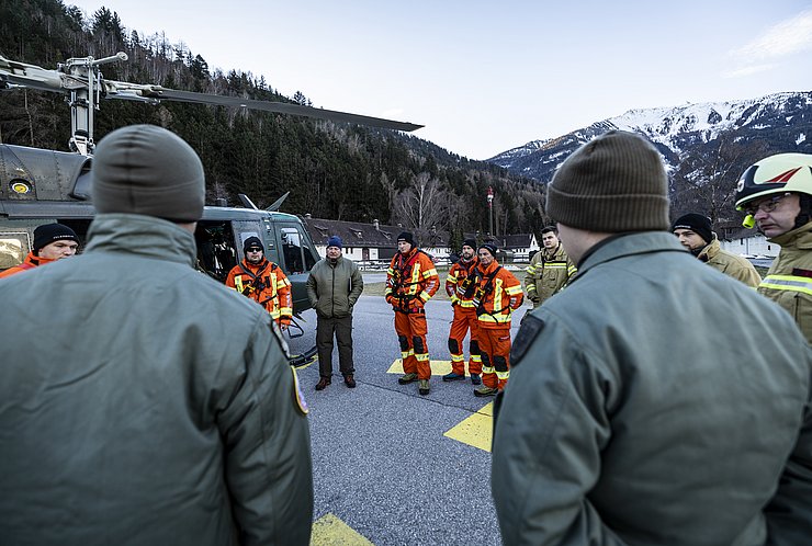 Foto der Einsatzkräfte in Hochgallmigg