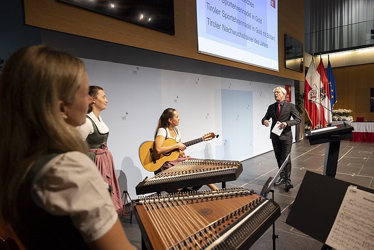 © Land Tirol / Mario Webhofer Impressionen Festakt Verleihung Tiroler Sportehrenzeichen 24. September 2024, Die Vielsaitigen
