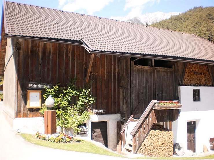 Außenansicht des "Heimatmuseums" in "Tarrenz"