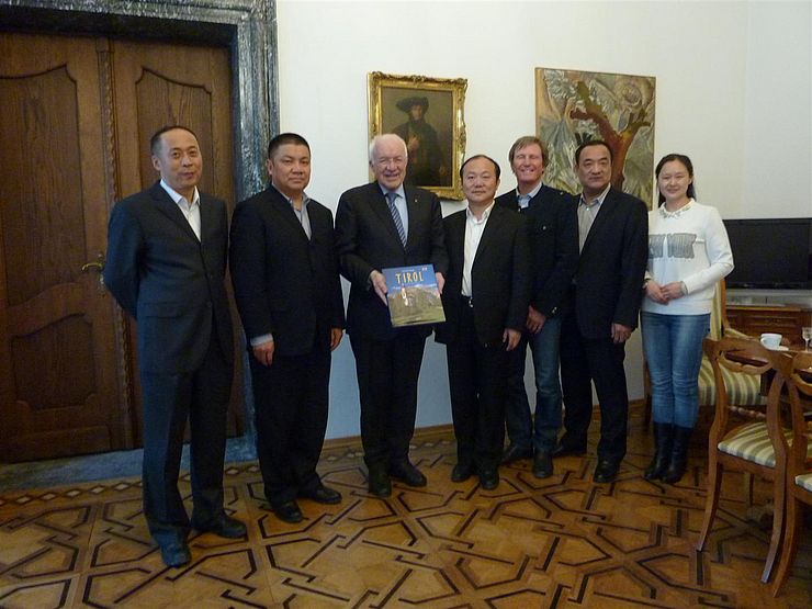 LTP van Staa und TSV-Präsident Margreiter mit der chinesischen Delegation