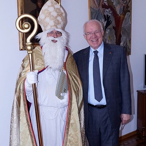 Hl. Nikolaus und LTP van Staa