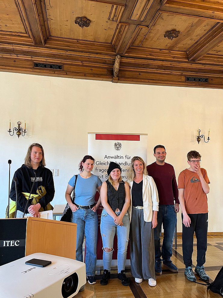 Gruppenbild mit 6 Personen
