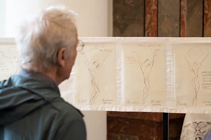 © Tiroler Landtag/Oswald Die Installation kann bis 24. März in der Georgskapelle erlebt werden.