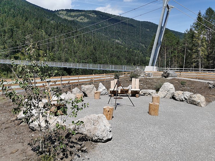 Besucherplatz Hängebrücke Forchach