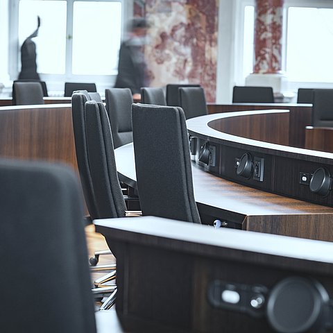 Die Mai-Sitzung findet im Plenarsaal des Alten Landhauses statt.