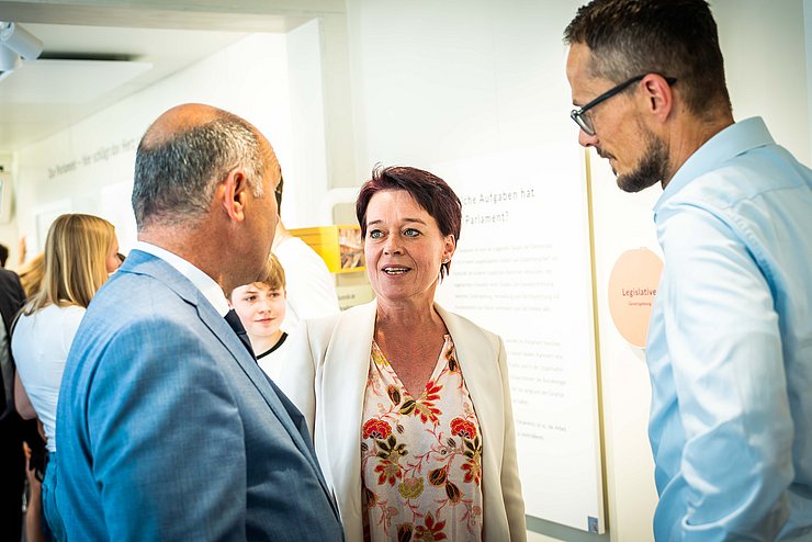 NRP Wolfgang Sobotka und LTPin Sonja Ledl-Rossmann im Gespräch mit Powi-Institutsleiter Martin Senn