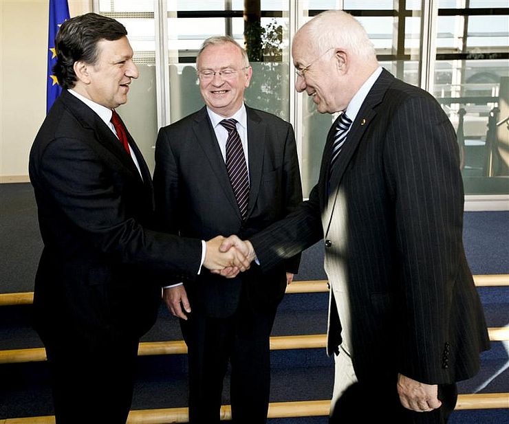 CALRE-Präsident Herwig van Staa traf gestern EU-Kommissionspräsident José Manuel Barroso und den AdR-Präsidenten Luc Van den Brande in Brüssel