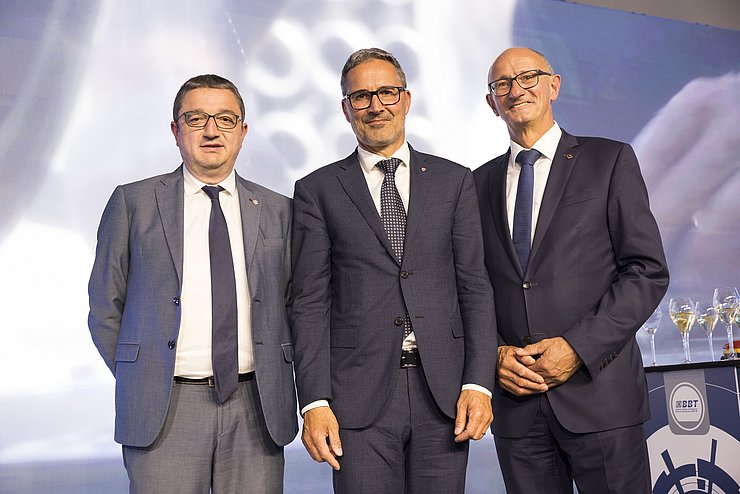 Die Euregio Tirol-Südtirol-Trentino mit Trentinos LH Maurizio Fugatti (links), Südtirols LH Arno Kompatscher (Mitte) und Tirols LH Anton Mattle. 