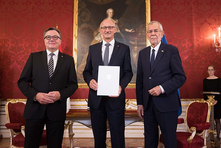 LH Mattle gemeinsam mit seinem Vörgänger Platter und Bundespräsident Van der Bellen.