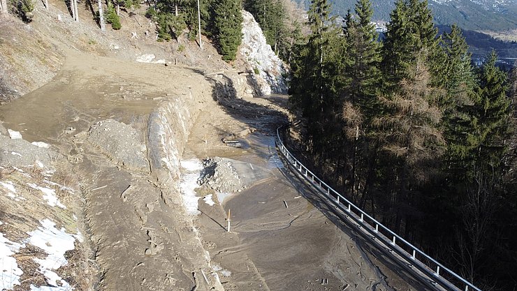 Foto der beschädigten B 171 Tiroler Straße