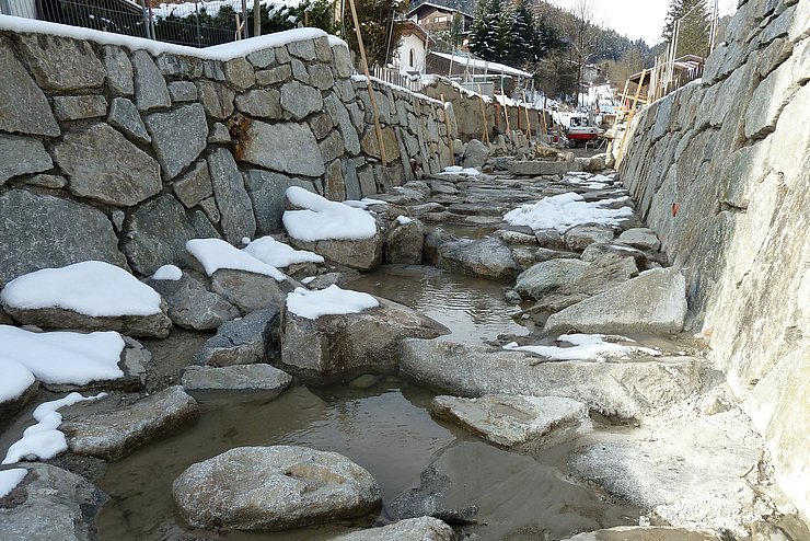 Strukturierung Bachsohle