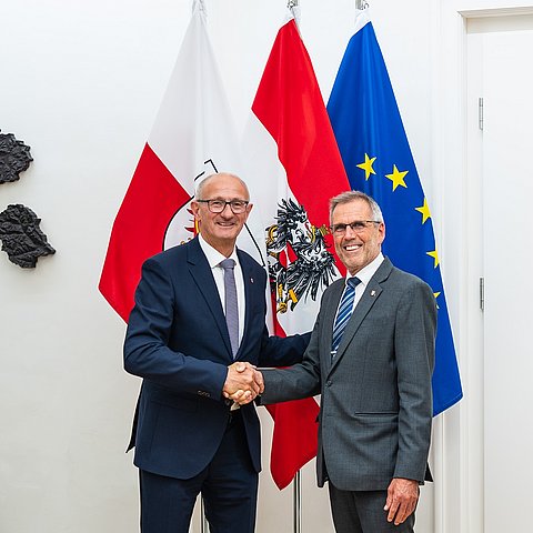 � Land Tirol/Fitsch LH Mattle gratuliert neuem GÖD-Vorsitzenden