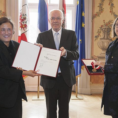 v.l. Prinzessin Sirindhorn, LTP van Staa und Landesrätin Baur