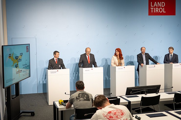 Übersichtsfoto aus dem Medienraum des Landes.