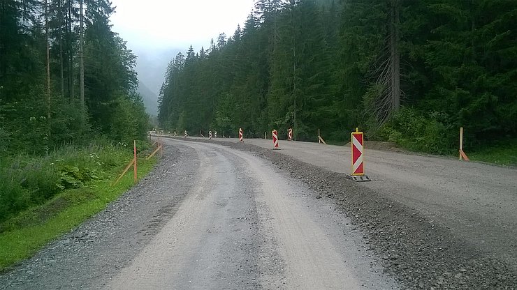 Erdbau Frostkoffereinbau Fahrtrichtung Warth