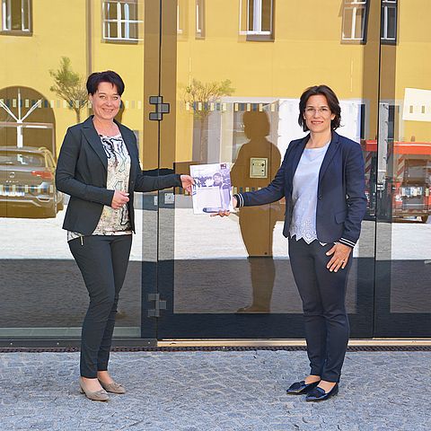 LTPin Sonja Ledl-Rossmann (li.) und LVAin Maria Luise Berger präsentierten den Jahresbericht der Landesvolksanwältin.