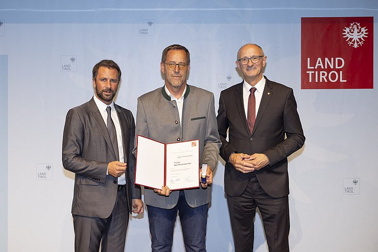 © Land Tirol / Mario Webhofer v.l.n.r. 1. LHStv. Georg Dornauer, Johann Schlichenmaier, LH Anton Mattle