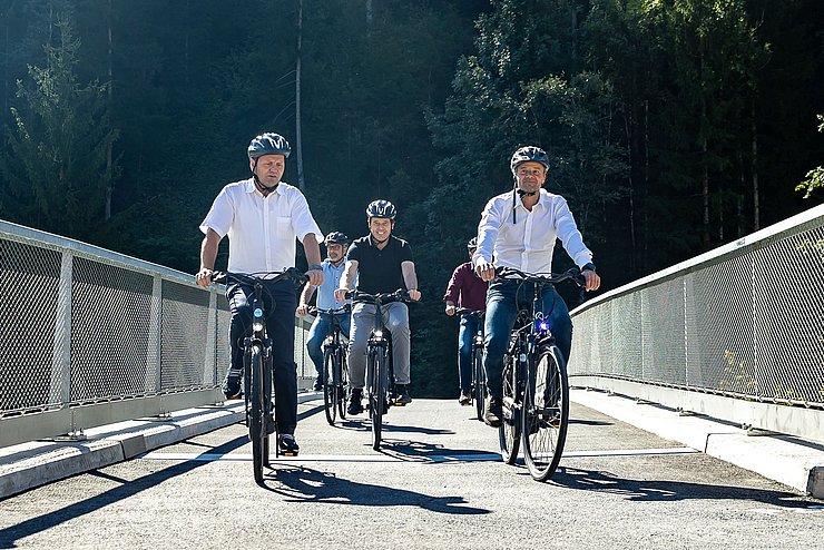 LHStv Geisler: "Die neu erbauten Brücken sind nicht nur gelungene Bauwerke, sondern auch ein wichtiger Lückenschluss im Osttiroler Radwegenetz.“