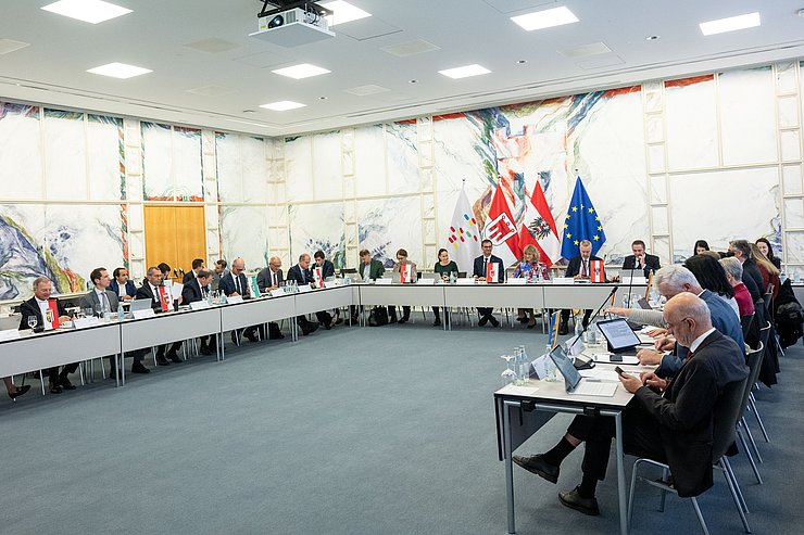 © Land Vorarlberg/A. Serra Überblicksfoto der Konferenz.