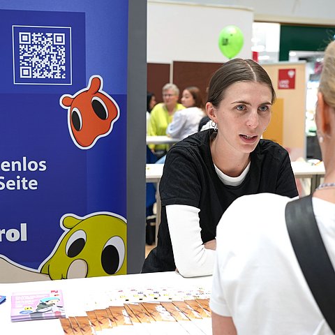 � Land Tirol/Schallhart Informationstage für Kinderschutz im DEZ