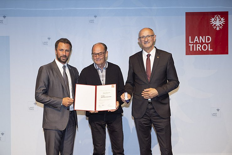 © Land Tirol / Mario Webhofer v.l.n.r. 1. LHStv. Georg Dornauer, Walter Obermoser, LH Anton Mattle