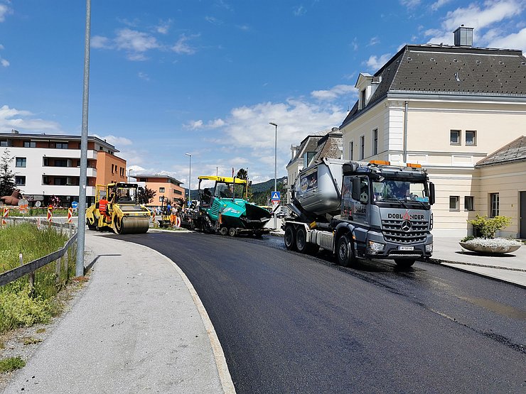 L69 Kreisverkehr Spar bis Kreisverkehr Bahnhof - Asphaltierungsarbeiten