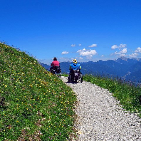 Barrierefreie Bergwege: Vorzeigeprojekt am Hahnenkamm in Höfen 