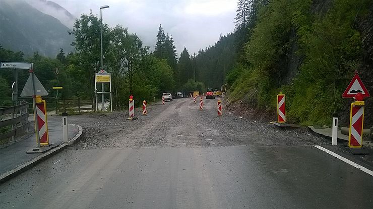 Erdbau ungebundene Tragschichten Anbindung Bereich Dürnauer Lechbrücke 