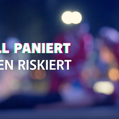 Vorschaubild zum Film der Verkehrskampagne "voll paniert Leben riskiert"