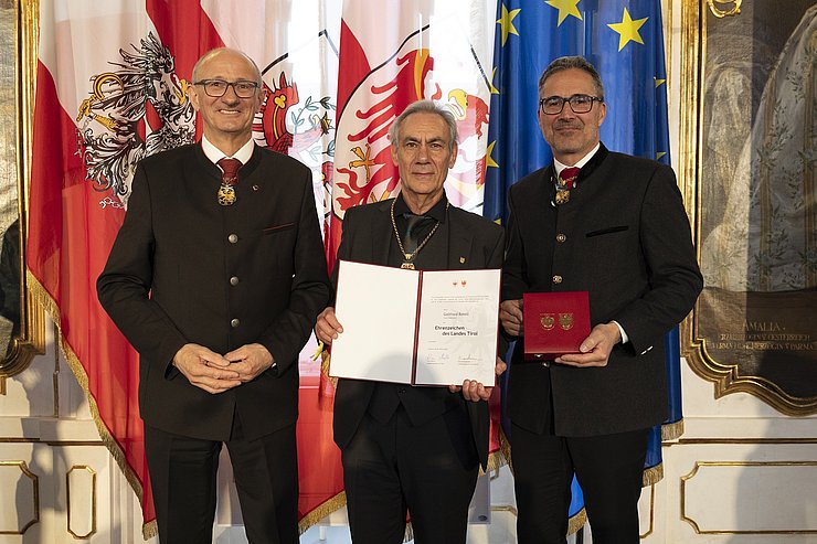 Gruppenfoto mit Bonell. 