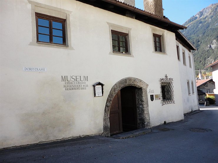 Außenansicht des "Heimatmuseums" in "Pfunds"