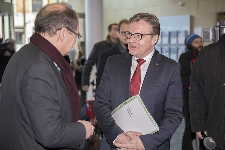Vor dem Brenner-Transit-Gipfel: LH Günther Platter im Gespräch mit Christian Schmid.