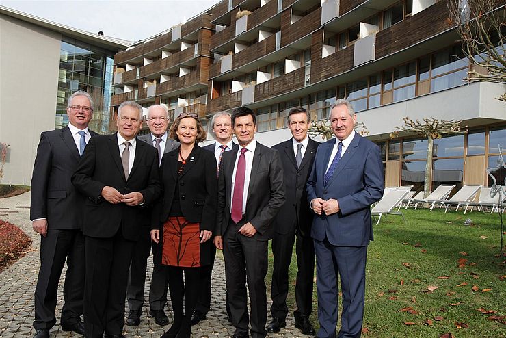 Gruppenfoto der LandtagspräsidentInnen