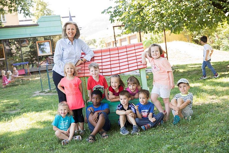 Landesrätin Zoller-Frischauf: „Mit den ,Spiel-mit-mir-Wochen‘ leisten die vom Land Tirol unterstützten, teilnehmenden Organisationen einen wertvollen Beitrag zur flächendeckenden Kinderbetreuung in diesem besonderen Sommer. HINWEIS: Dieses Bild ist vor der Coronakrise entstanden.